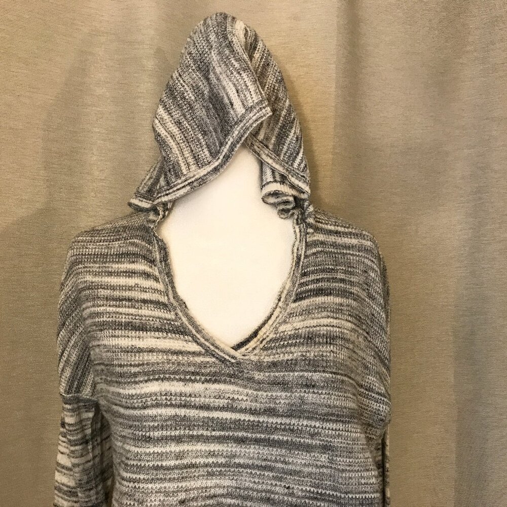 Comfy, Slouchy Hoodie Pullover Shirt - Black and White